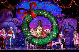 HOW THE GRINCH STOLE CHRISTMAS TOUR